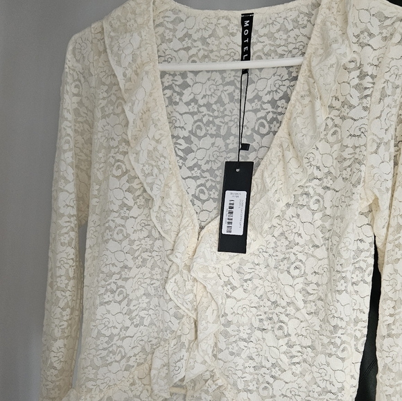 BNWT MOTEL ROCKS lace ruffle blouse - Picture 3 of 7